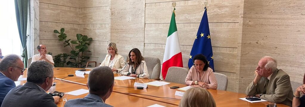 Turismo, Santanchè incontra sindacati e istituisce tavolo di confronto permanente