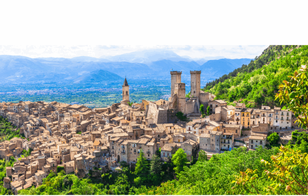 Turismo. Italia meta mondiale: presenza di turisti per feste e sagre dei paesi nonostante rincaro dei prezzi.