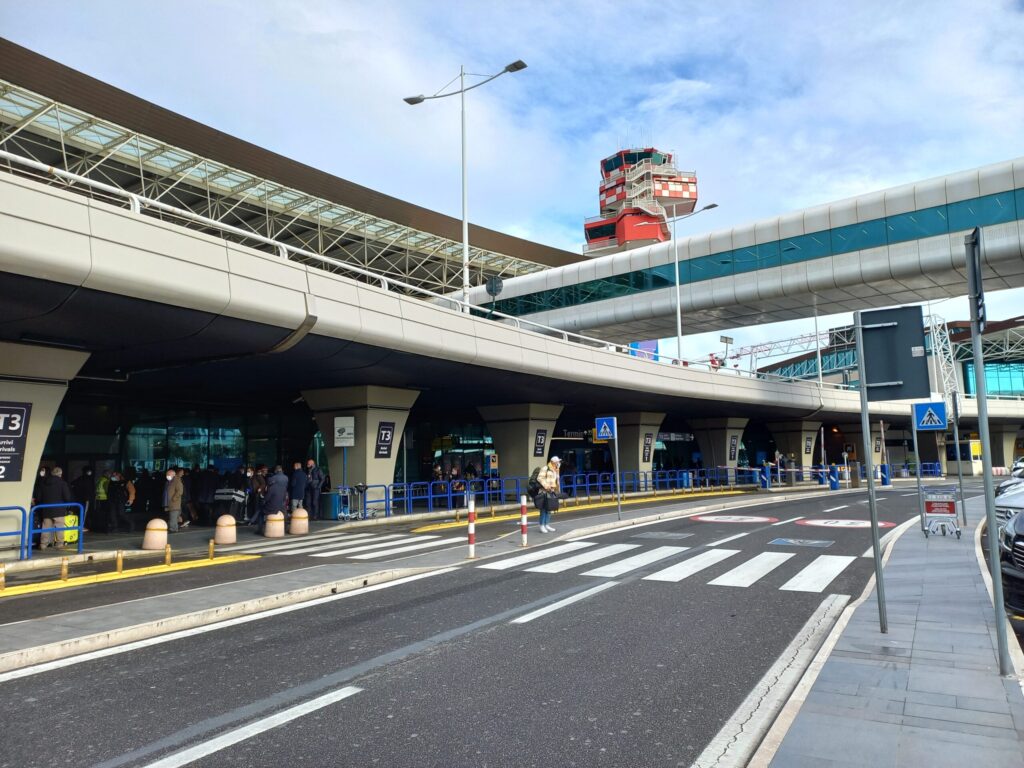 Fiumicino miglior aeroporto in Europa, Santanchè: “Biglietto da visita per Italia intera”