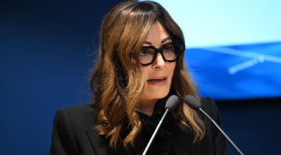 Turismo, Santanchè: “Bene previsioni estate 2025 in crescita, sfida è aumentare permanenza media e qualità”