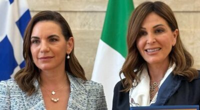 Turismo, Santanchè firma protocollo cooperazione con ministro Grecia: “Rafforziamo rapporti per offerta ricca e diversificata”