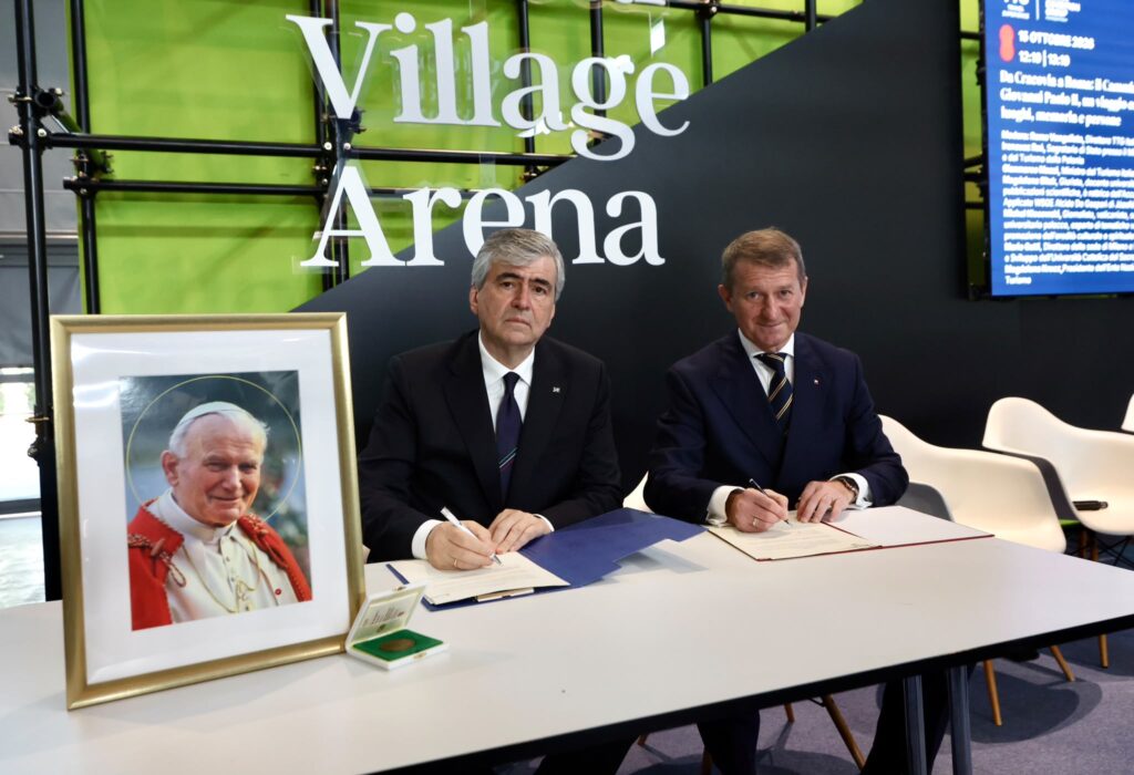 TTG 2026, Mazzi e il sottosegretario al Turismo della Polonia firmano il memorandum: nasce il “Cammino di Giovanni Paolo II”